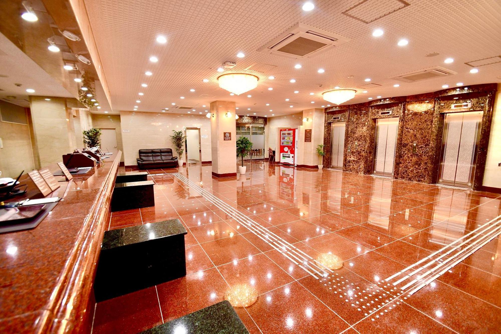 Himeji Ekimae Universal Hotel Minamiguchi Exterior photo